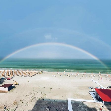 Wave 2 Mamaia Prima Linie Vedere La Mare 120Mp Năvodari Kültér fotó